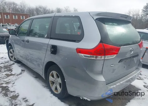2012 Toyota Sienna Base 7 Passenger из США, поврежденный, VIN 5TDKA3DC3CS009854